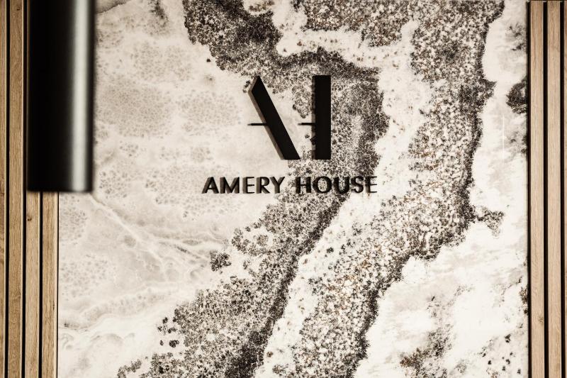 Amery House - image 6