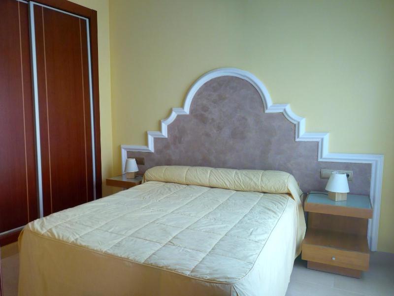 One-Bedroom Apartment image 1