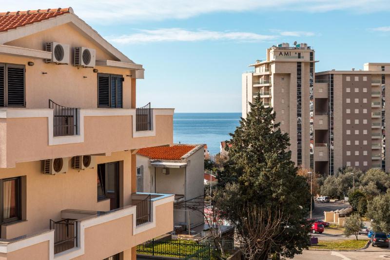 Studio with Sea View image 3