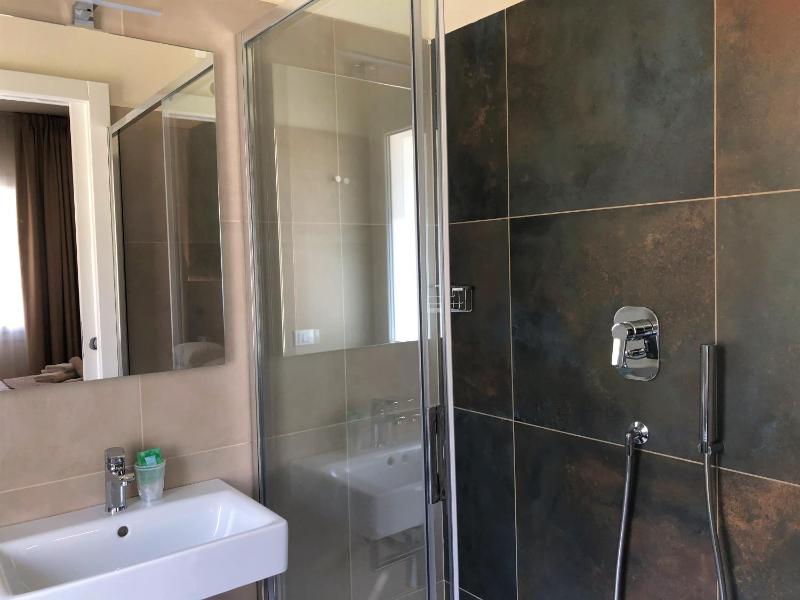 Hotel Suez - image 38