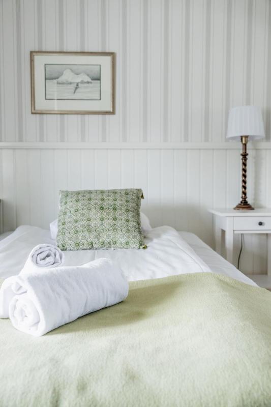 Standard Single Room image 3