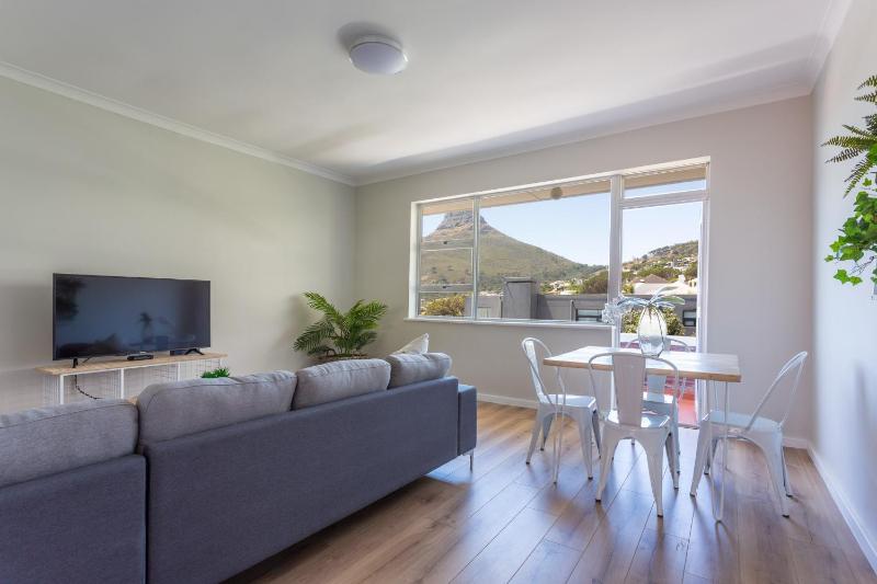 Woodlands Apartments - image 2