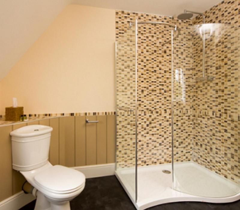 Superior Twin Room image 3