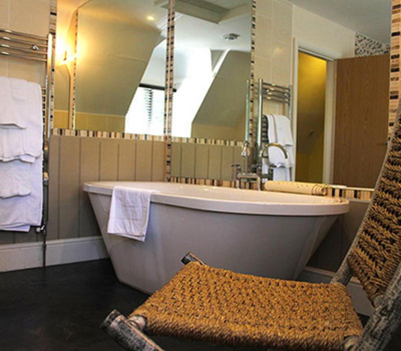 Superior Twin Room image 2