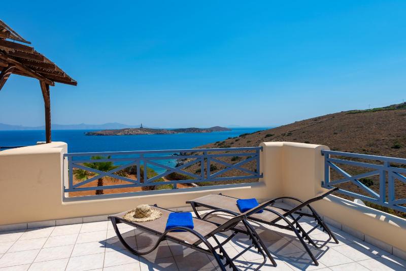 Superior Classic Suite with Sea View image 4