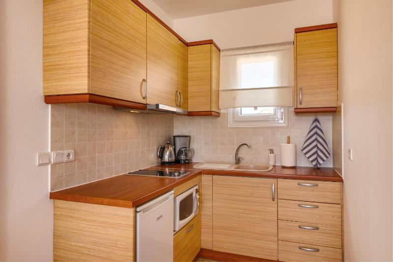 Superior Deluxe Suite with Sea View  image 1