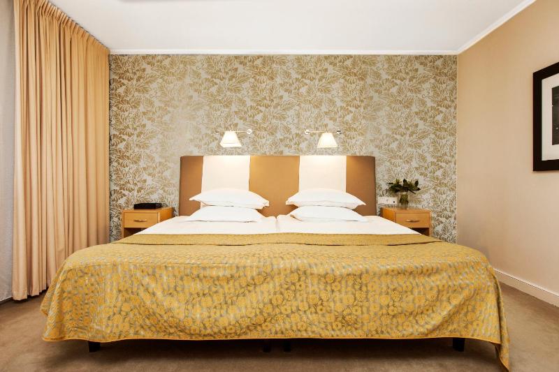 Suite image 3