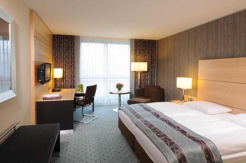 Superior Double Room image 1