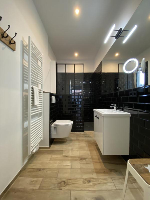 Apartment image 4