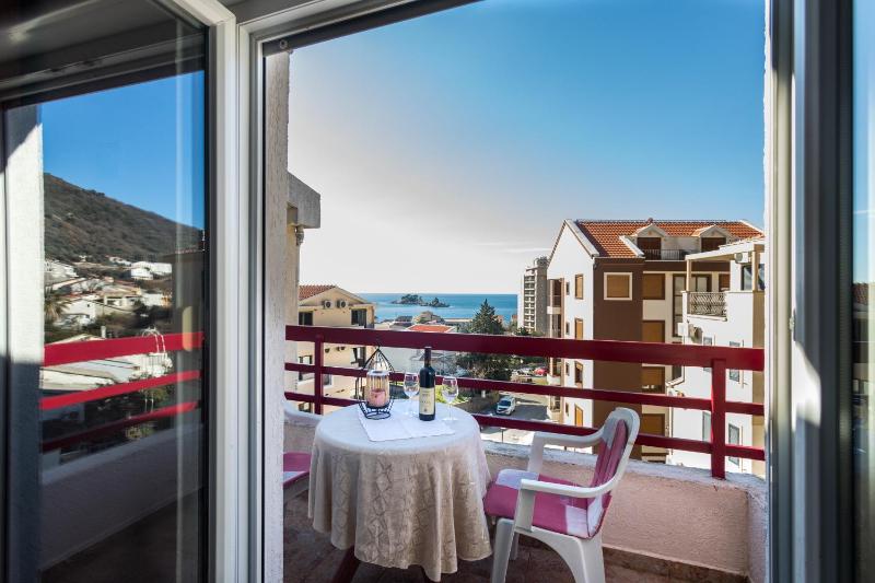 Studio with Sea View image 1