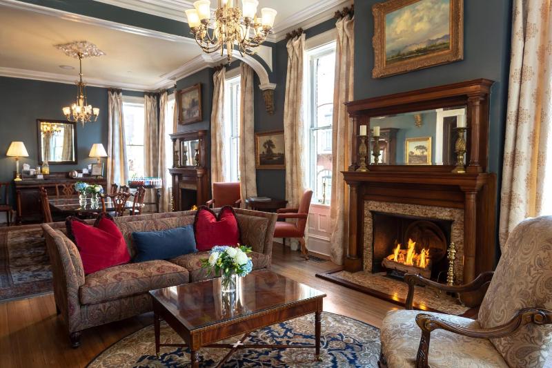 Kehoe House Historic Inns of Savannah Collection - image 4