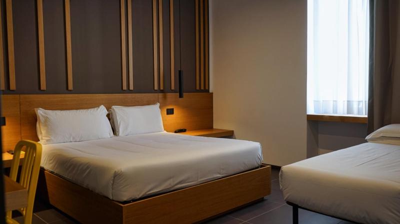 Quadruple Room with Private Bathroom image 3