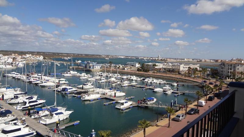 One-Bedroom Apartment image 3