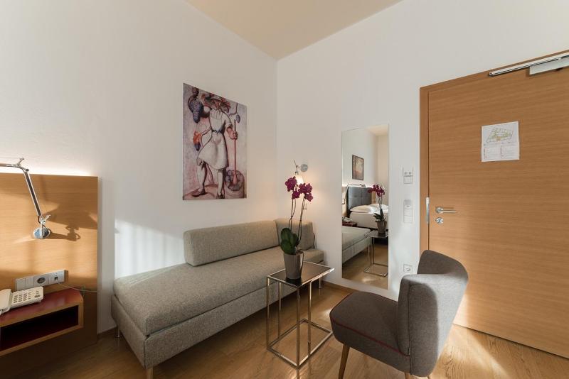 Superior Double Room image 4