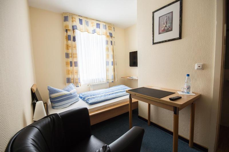 Single Room image 1