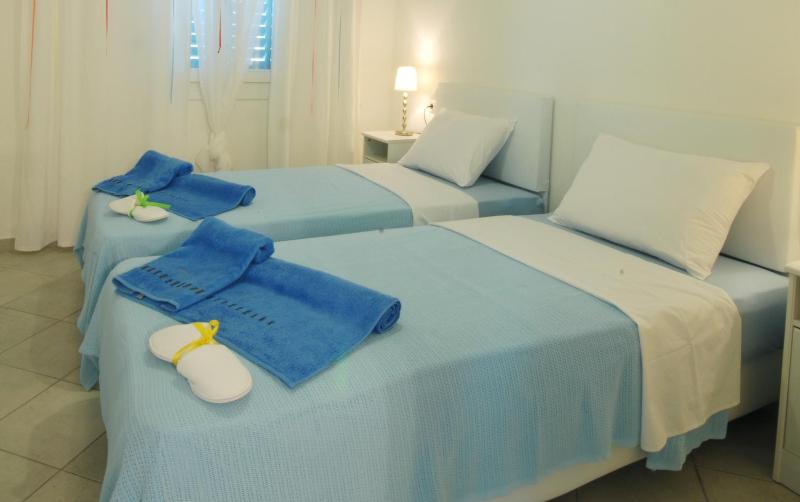 Apartment with Sea View (4 Adults) image 2