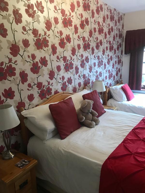 Double Room with Shower image 3