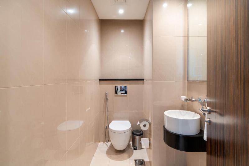 Royal Club By RVHR Bonnington Residential Tower - JLT - image 14