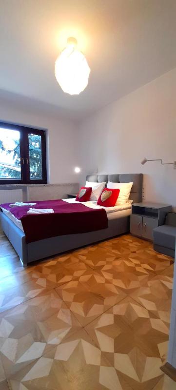 King Room with Balcony image 1