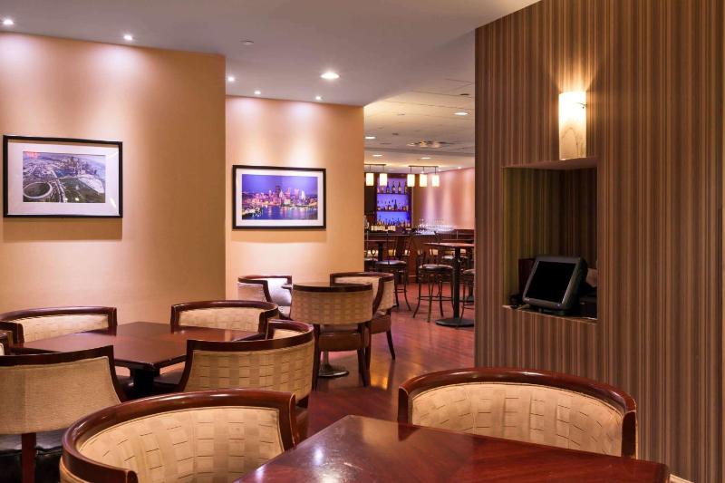 Wyndham Grand Pittsburgh Downtown - image 17