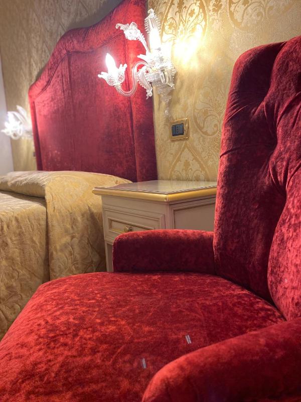 Family Double Room image 3