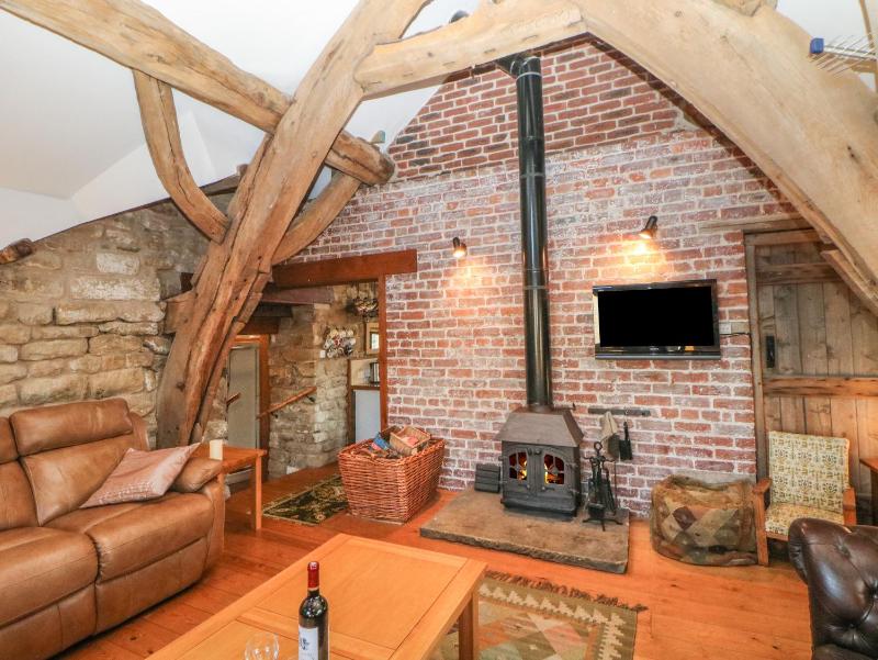 Wyndell Cruck Cottage - image 2