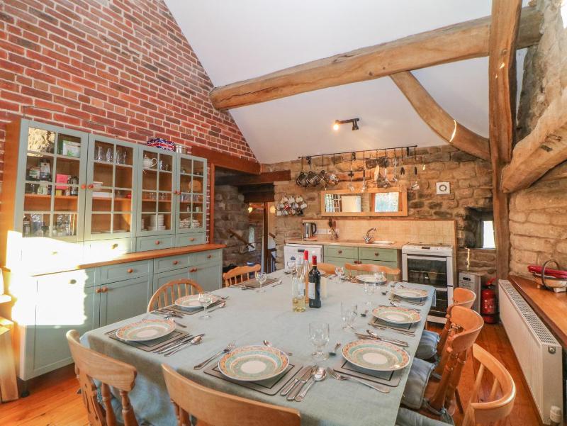Wyndell Cruck Cottage - image 17