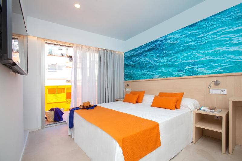 Superior Double Room image 3