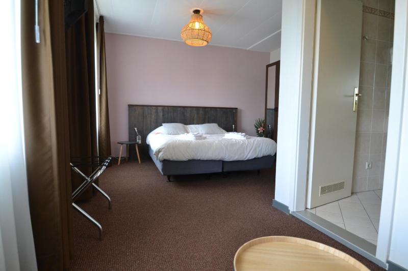 Junior Suite image 1