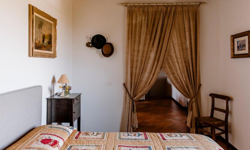 One-Bedroom Apartment image 1