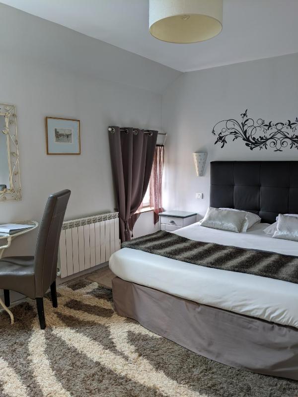 Comfort Double Room image 3