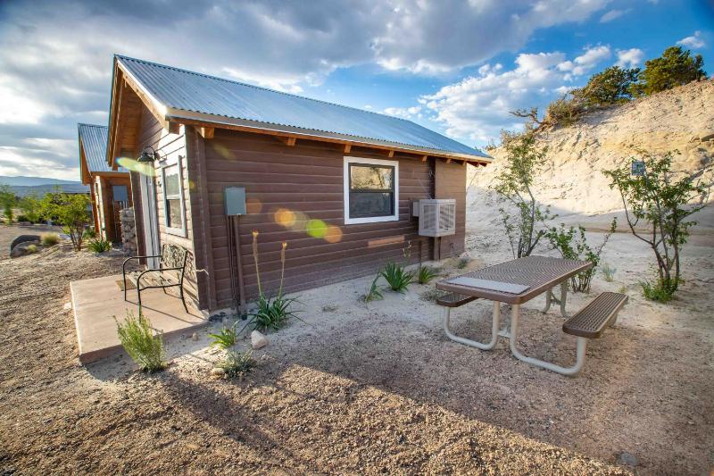 Cabin image 4