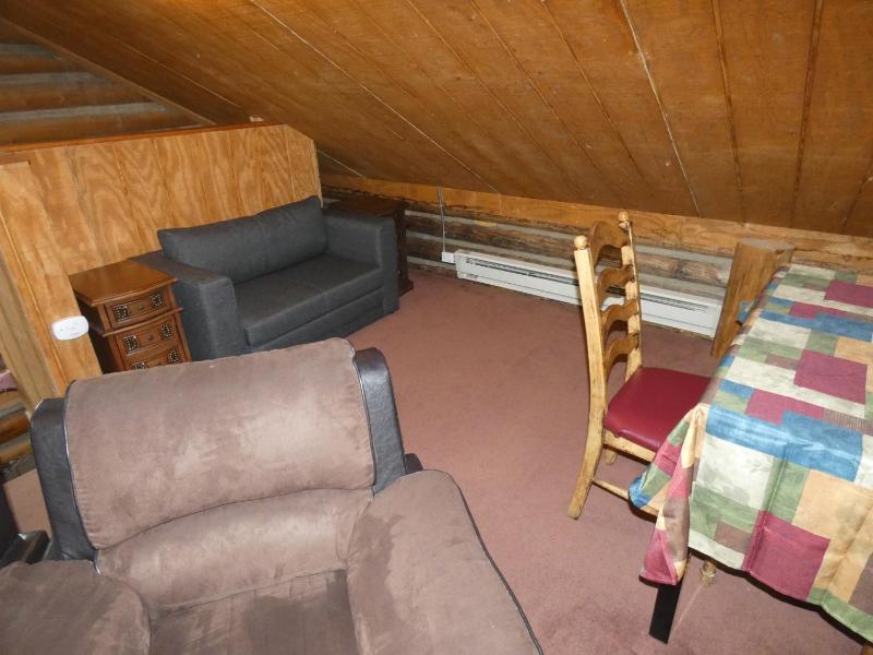 One-Bedroom Apartment image 4