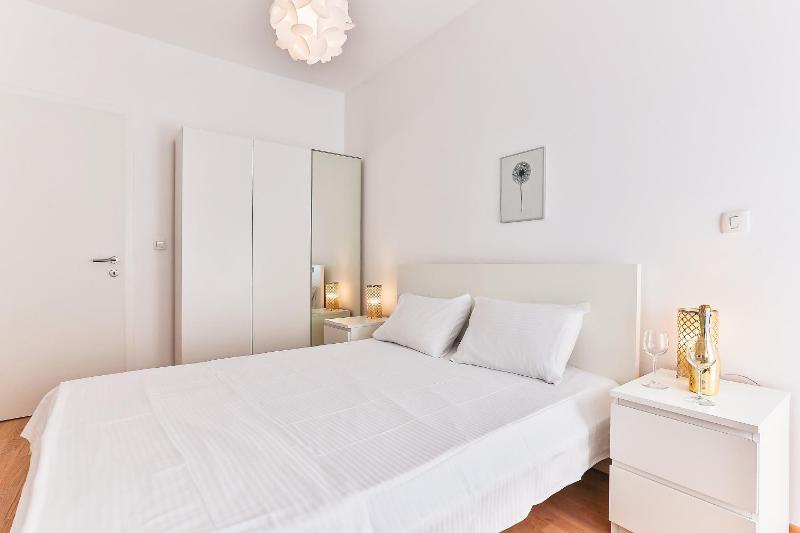 Montesun Centar Apartments - image 6
