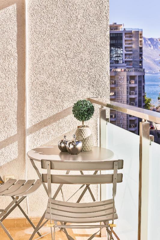 Montesun Centar Apartments - image 9