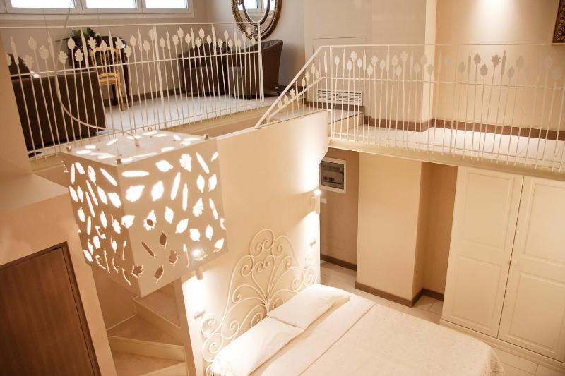 Large Suite - Split Level image 1