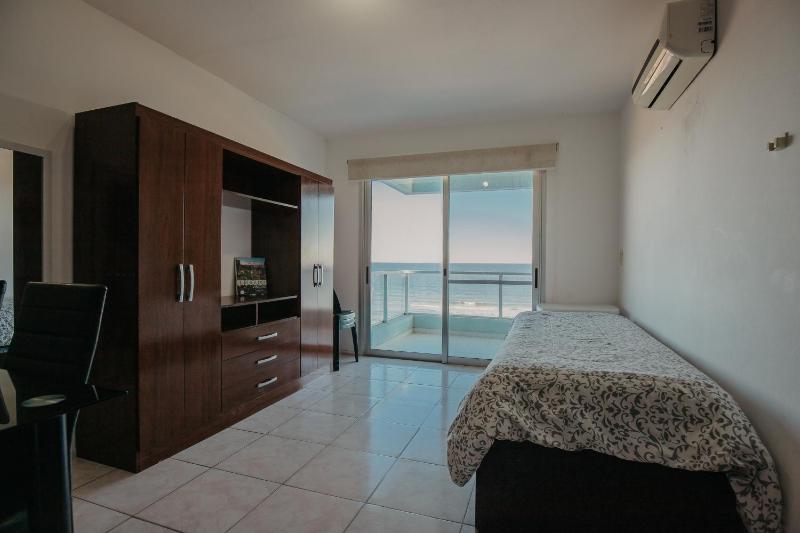 Apart Hotel Punta Sol - image 31