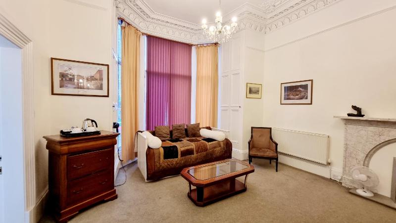 Suite image 4