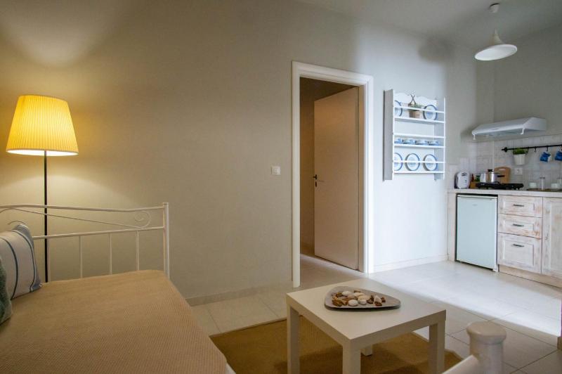 Superior One-Bedroom Apartment with Pool View image 4