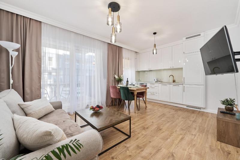 Apartments Dmowskiego Kępa Mieszczańska by Noclegi Renters - image 27