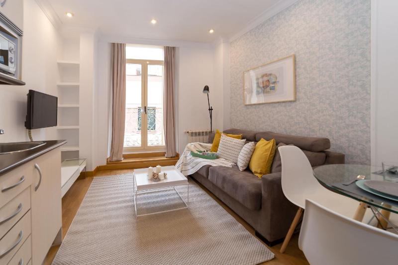 Apartamentos Gran Via - image 4