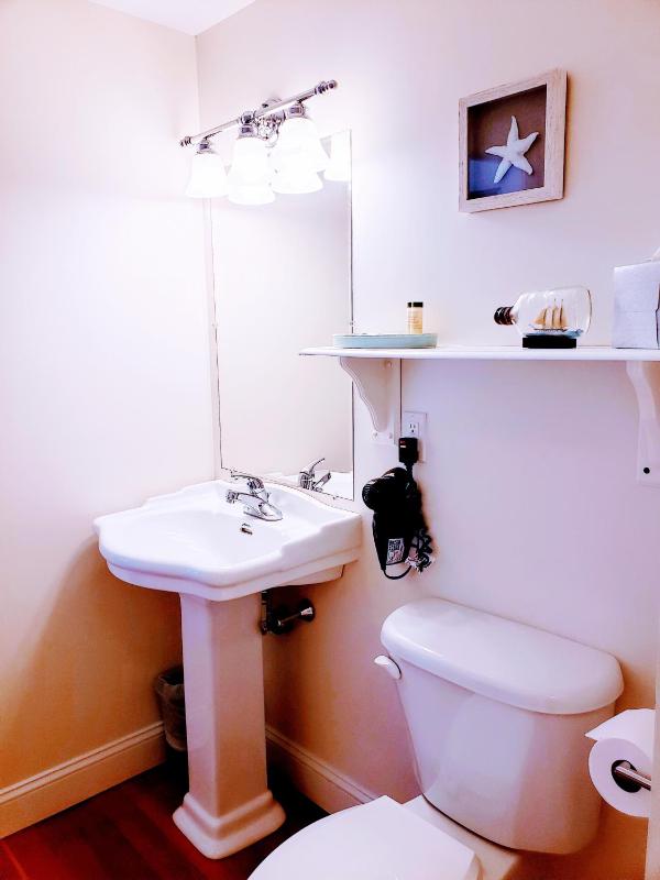 King Room image 2