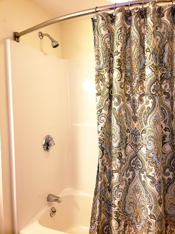 King Room image 3