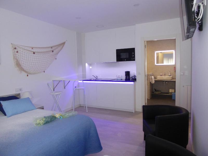 Double Room with Terrace image 4