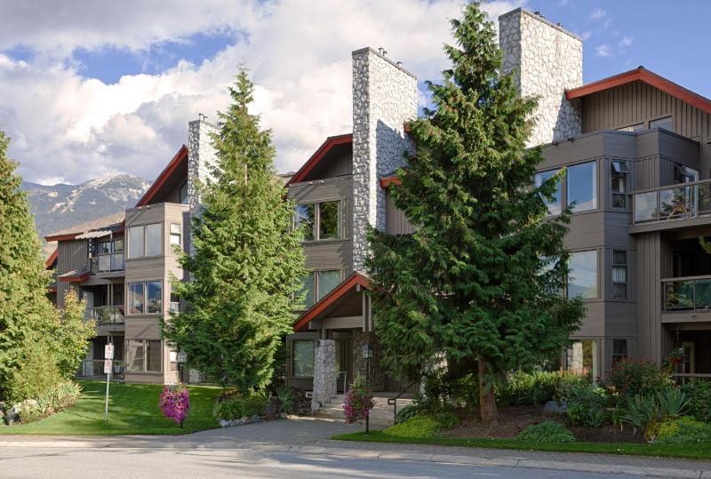 Greyhawk by Whistler Premier - image 6
