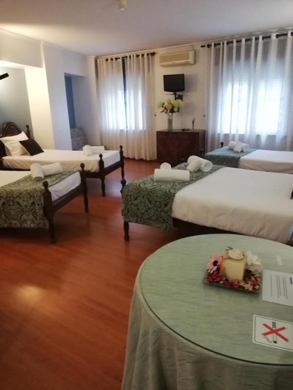 Quadruple Room image 1