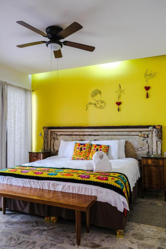 Casa de las Bugambilias B&B - image 9