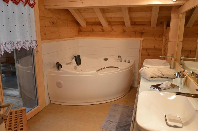 Chalet de la Royotte - Sauna & SPA - image 10