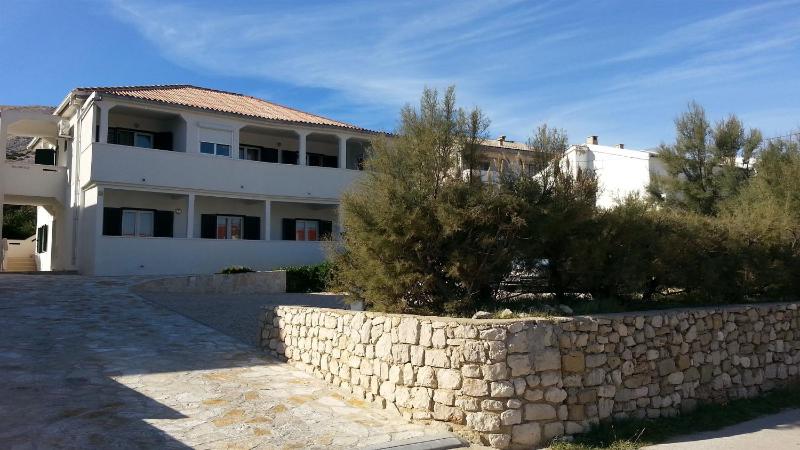 Apartments Ena - image 1