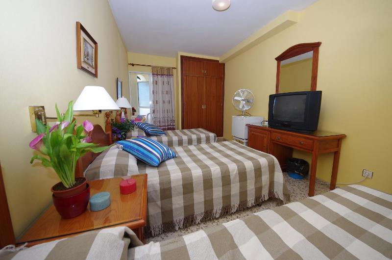 Triple Room image 4